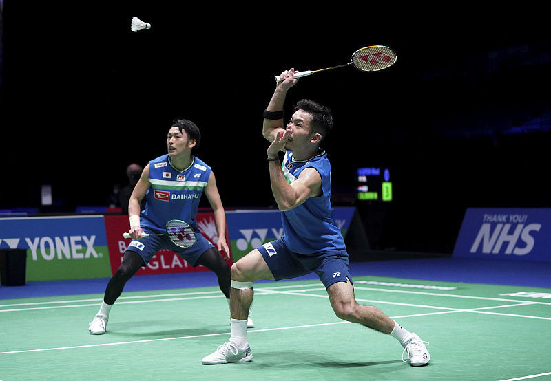 日本羽毛球队强势丹麦羽毛球队，辛杜绝境逆转