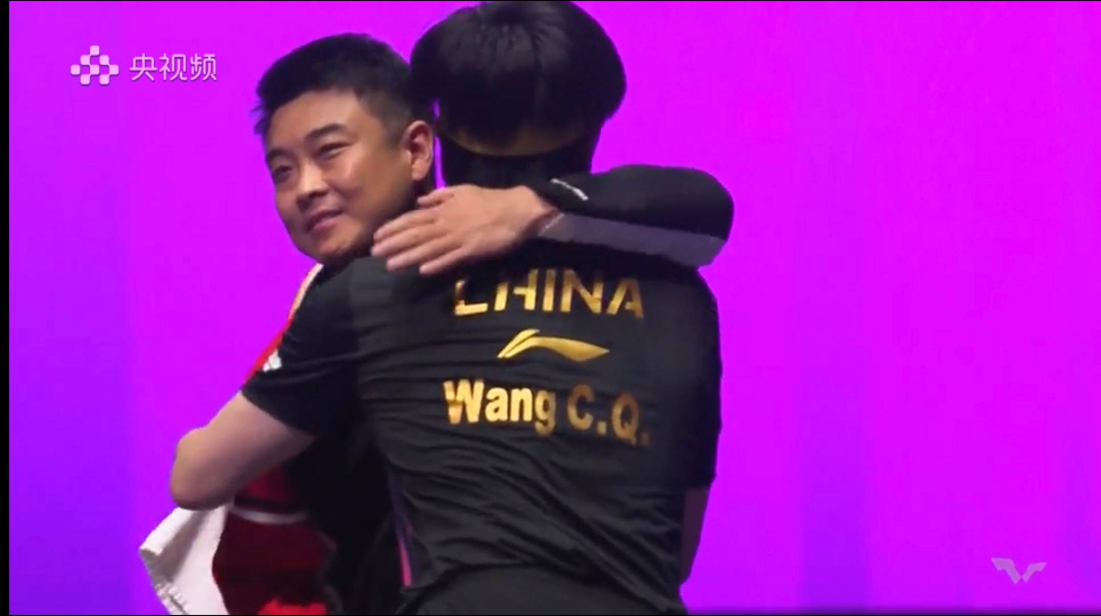 关于日本乒乓球队碾压中国乒乓球队，王皓统治全场的信息