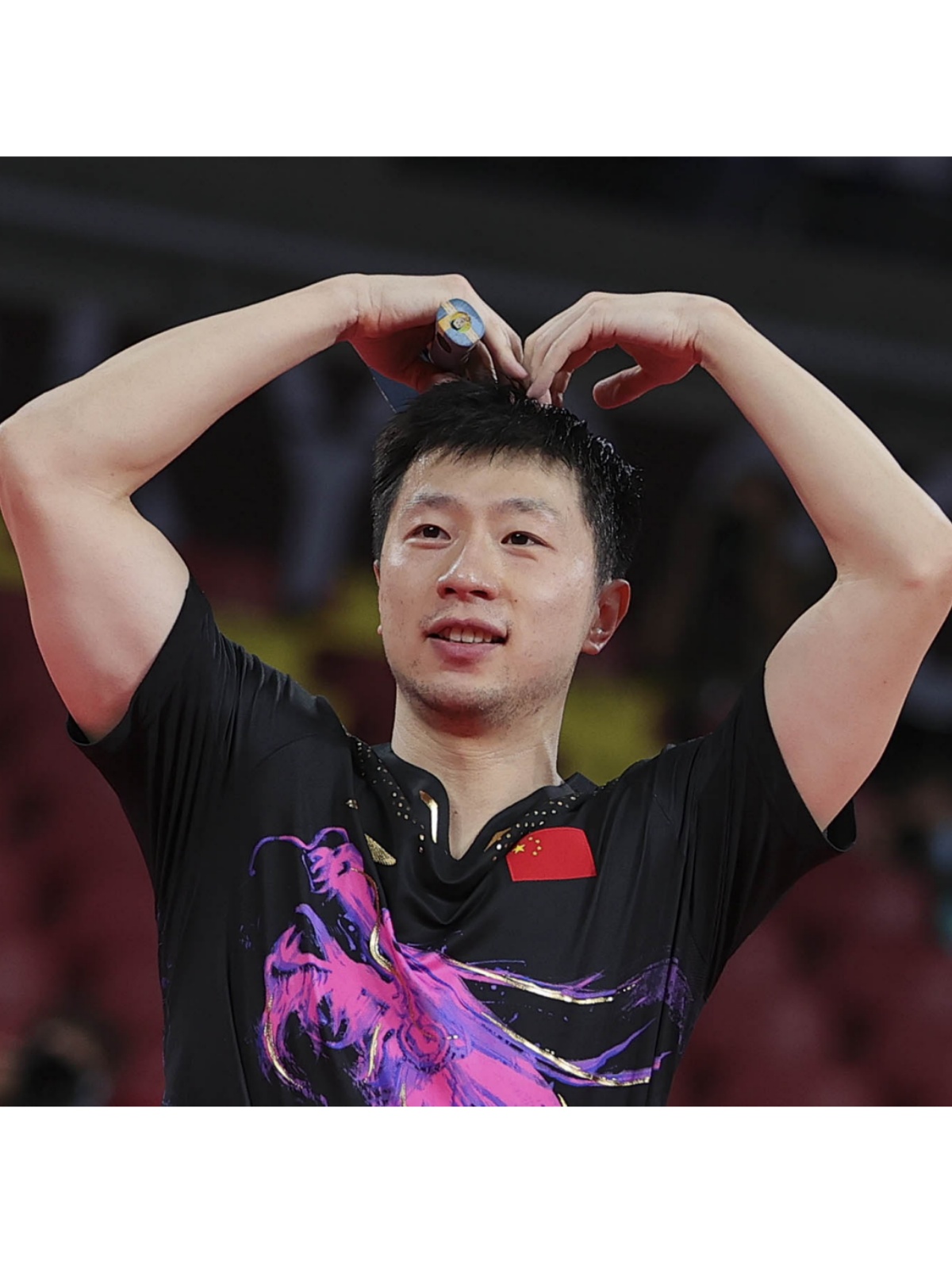 中国乒乓球队横扫英国乒乓球队，马龙高光表现