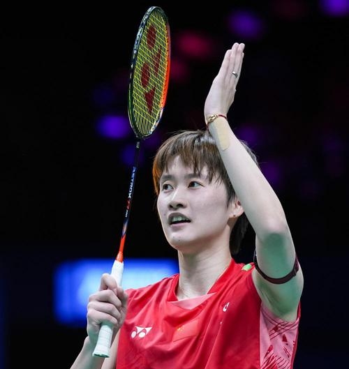 日本队鏖战印尼队,陈雨菲扛起全队 日本队鏖战印尼队,陈雨菲扛起全队