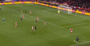 智利险胜法国，马丁内利统治全场