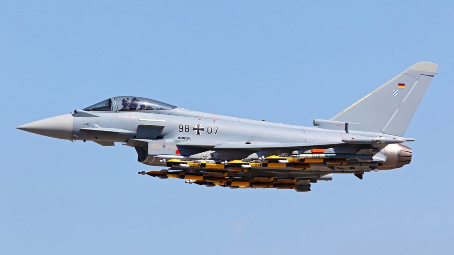 一夜双城记，一人撑起红蓝月，一人绝杀红魔梦